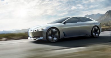 BMW gioca con le celle delle batterie per conciliare flessibilità e design