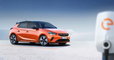 Le prime immagini della sesta generazione, sono per la versione elettrica di Opel Corsa