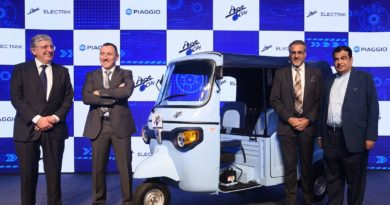 Piaggio entra nel mercato dei veicoli commerciali elettrici in India col nuovo Ape E-City