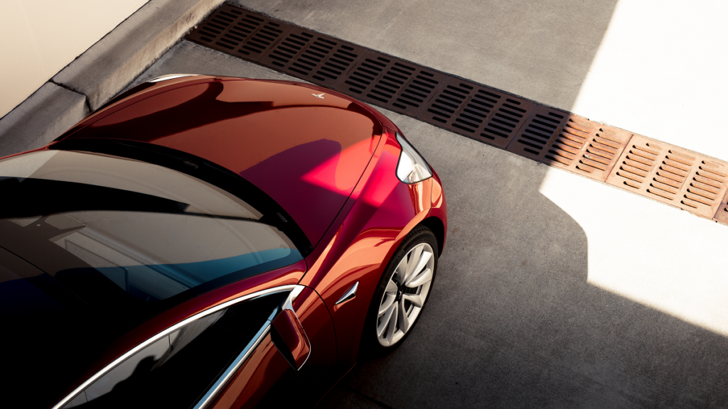 Tesla apre il 2020 con un taglio ai prezzi della Model 3, solo in Cina, però