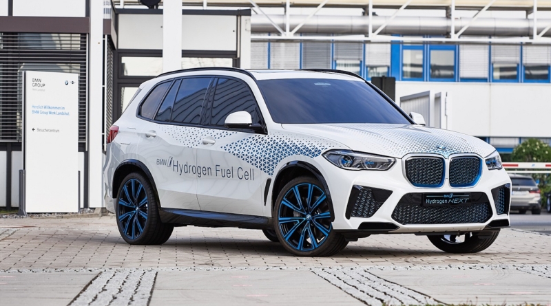 Con la X5 conferma che BMW continua con cautela sull'idrogeno