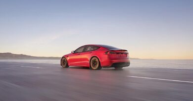 Consegnate le prime 25 Tesla Model S Plaid 1
