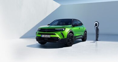 Opel cambia nome e aumenta l'autonomia massima del Mokka elettrico