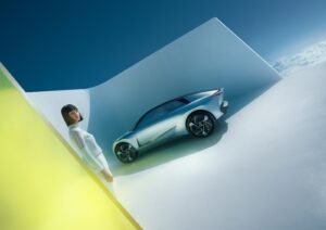 Opel Experimental Concept: la visione per il futuro del "Blitz" 1