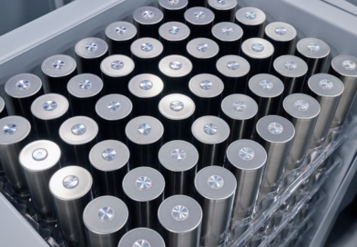 Nel 2023 riprende vigore il calo storico dei prezzi delle batterie 1